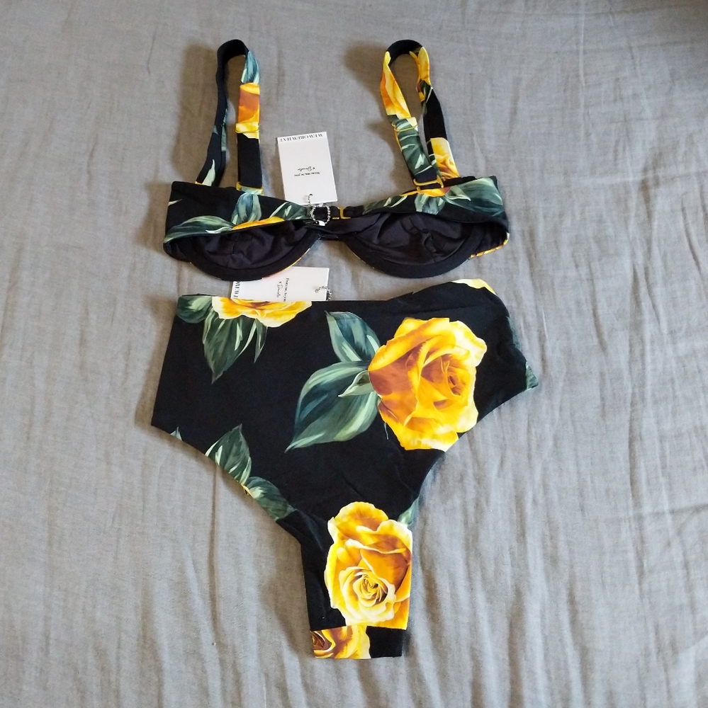 WeWoreWhat Sorrento Top Riviera Bottom Bikini Set Black Rose - Picture 11 of 14